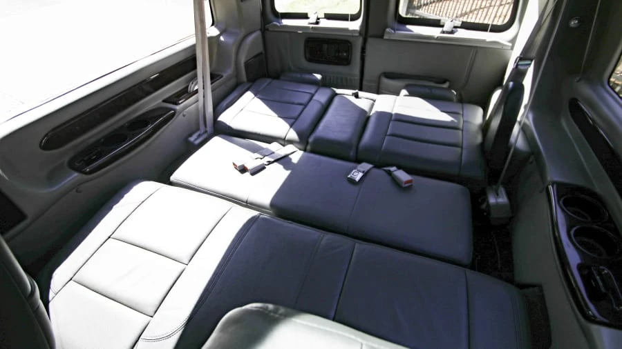 2011 GMC Savana - Image 28 of 31