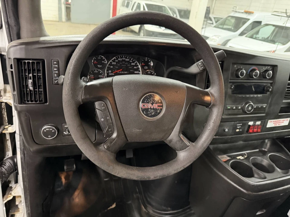 2011 GMC Savana - Image 8 of 12