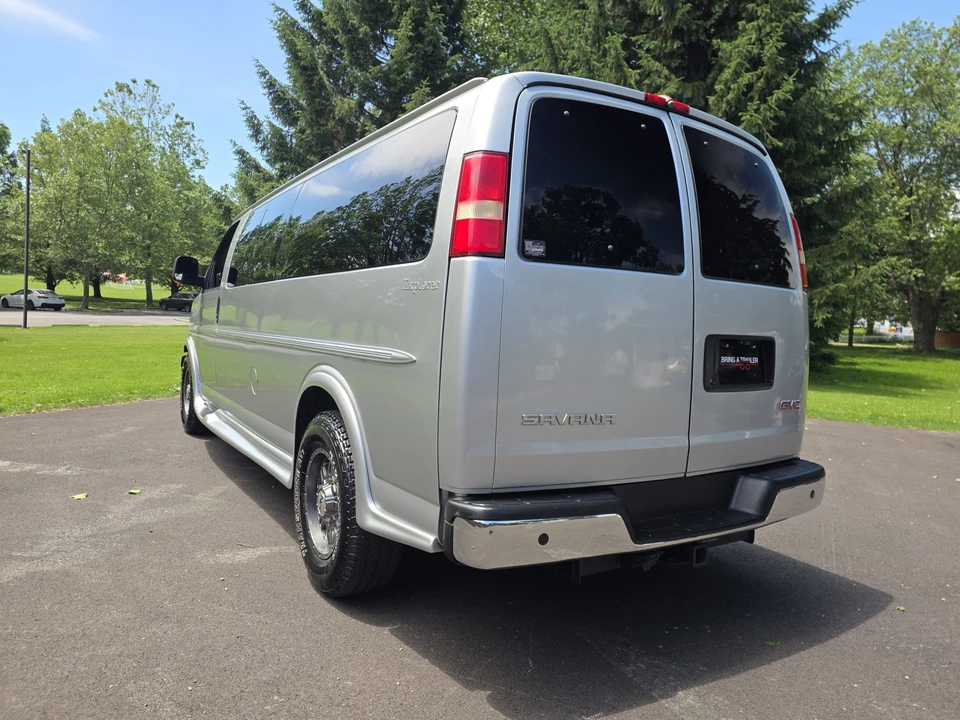 2011 GMC Savana - Image 20 of 31