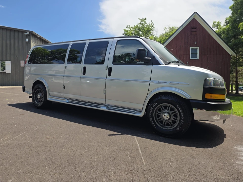2011 GMC Savana - Image 29 of 31