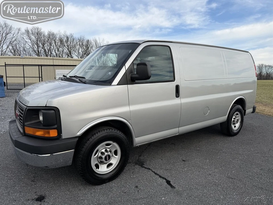 2011 GMC Savana - Image 2 of 12