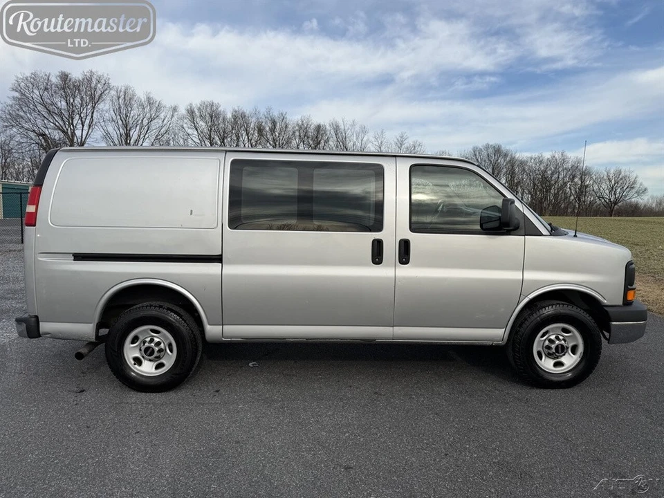 2011 GMC Savana - Image 12 of 12