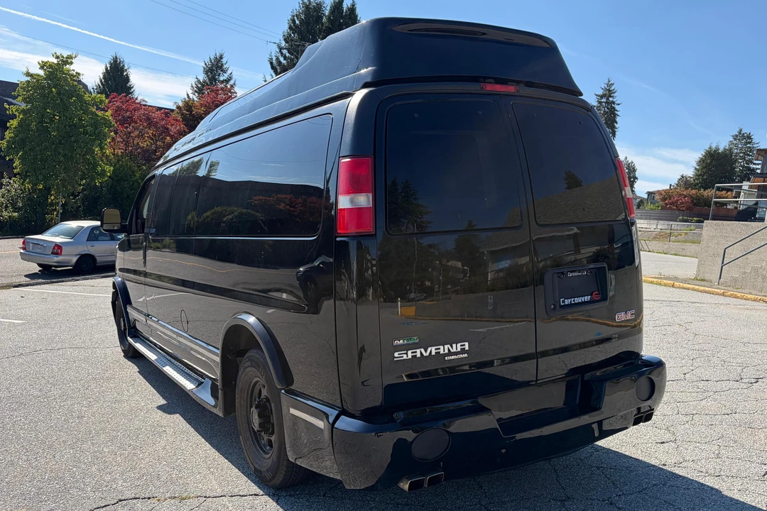 2011 GMC Savana - Image 4 of 31