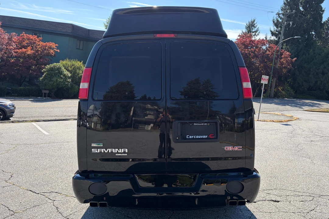 2011 GMC Savana - Image 5 of 31
