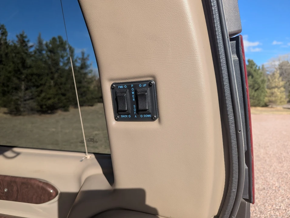 2011 GMC Savana - Image 21 of 21
