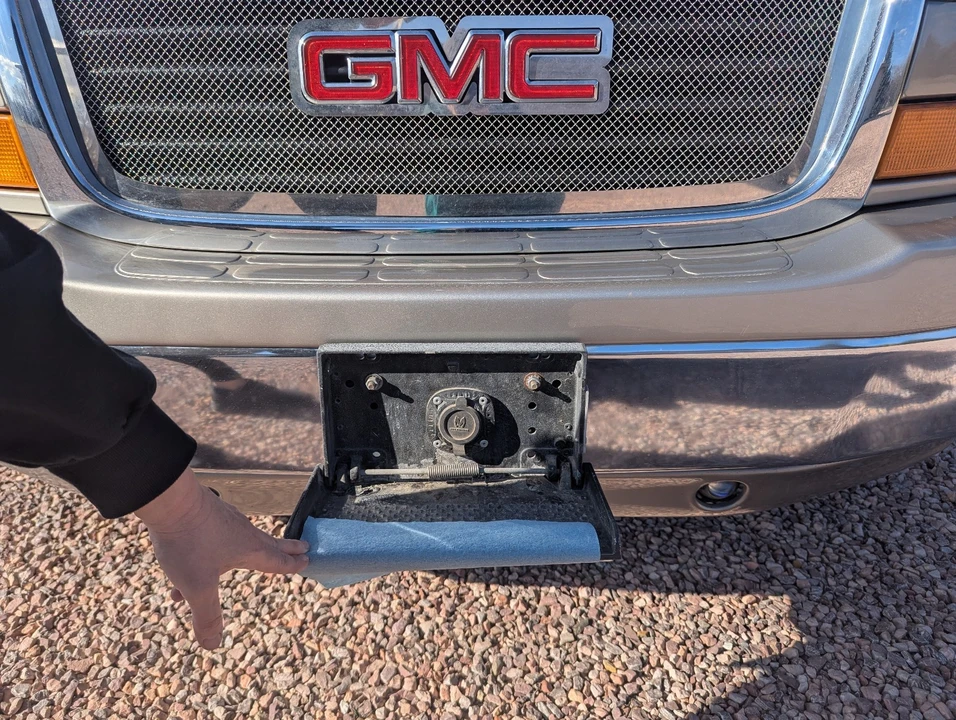 2011 GMC Savana - Image 10 of 21