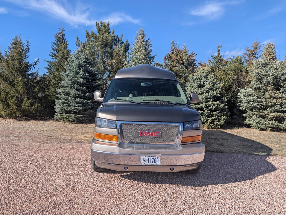 2011 GMC Savana - Image 3 of 21