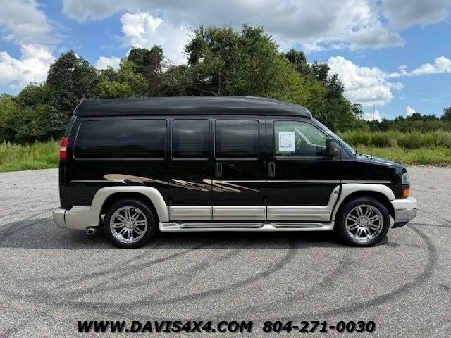 2011 GMC Savana - Image 4 of 12