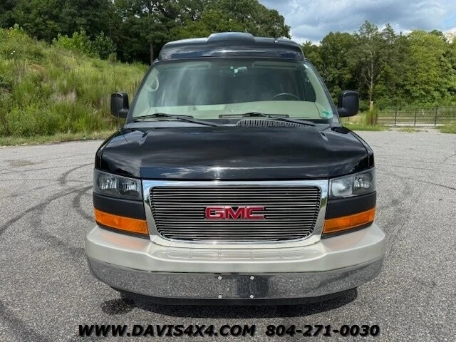 2011 GMC Savana - Image 2 of 21