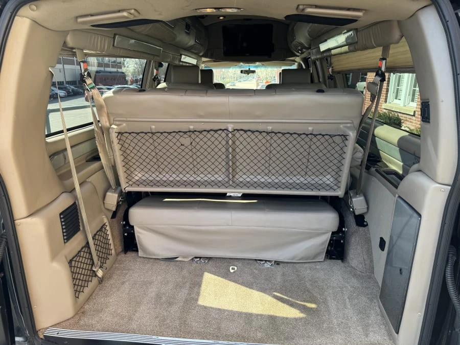 2011 GMC Savana - Image 12 of 14