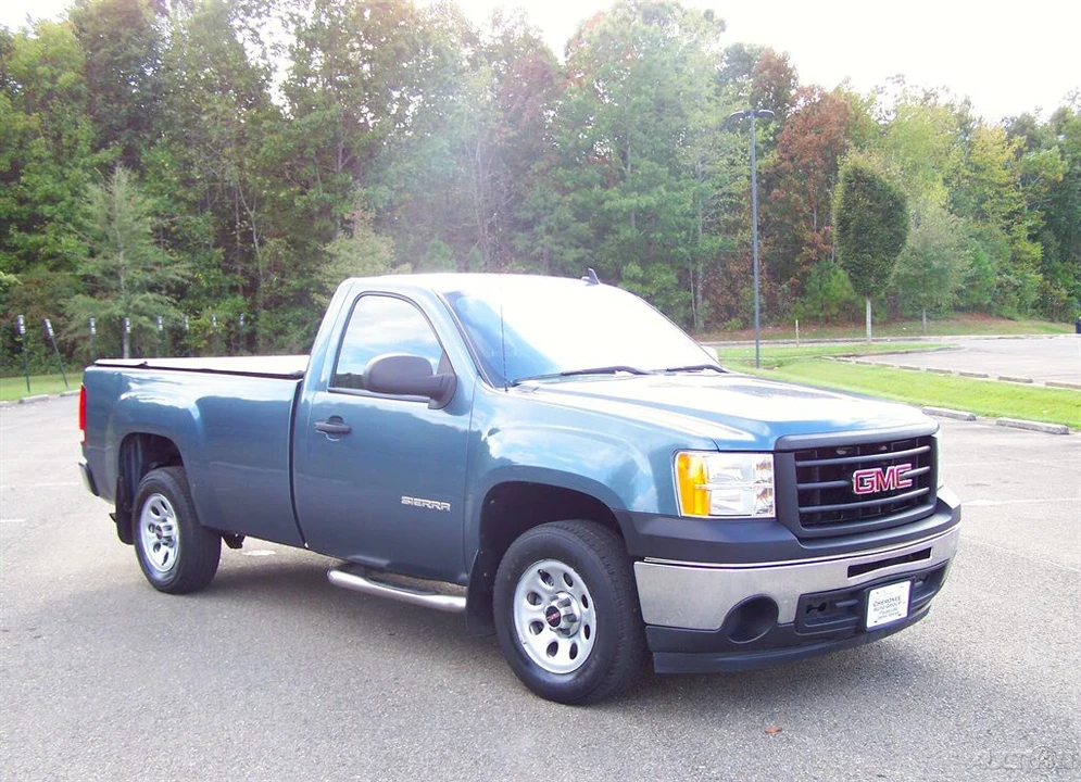 2011 GMC Sierra 3rd Gen - Image 3 of 12