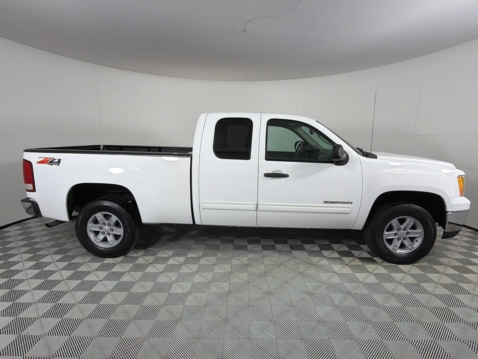 2011 GMC Sierra 3rd Gen - Image 4 of 21