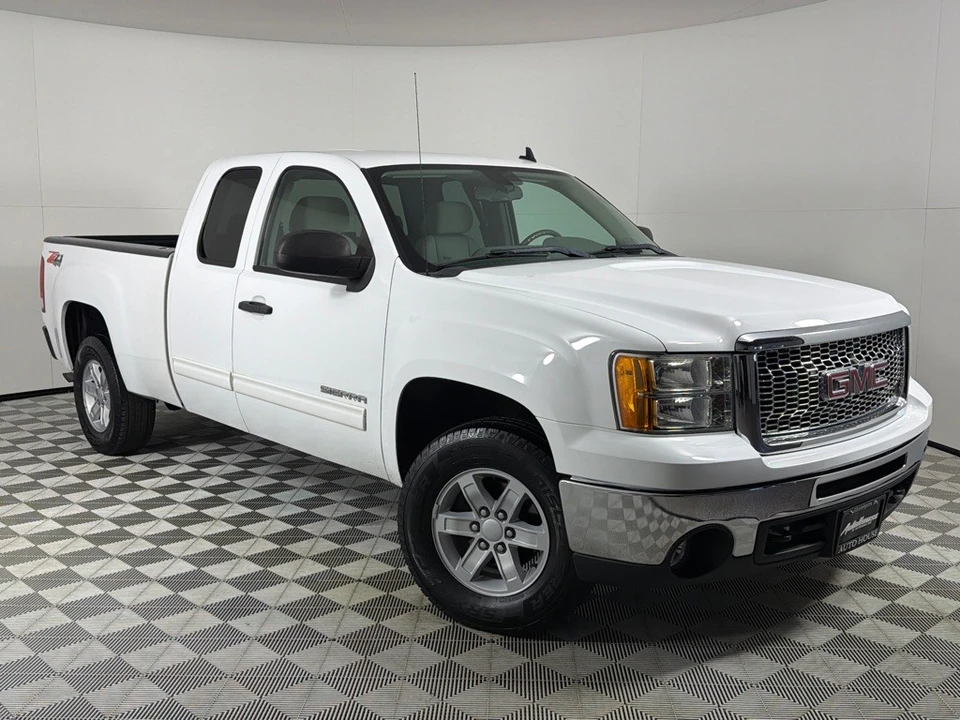 2011 GMC Sierra 3rd Gen - Image 2 of 21