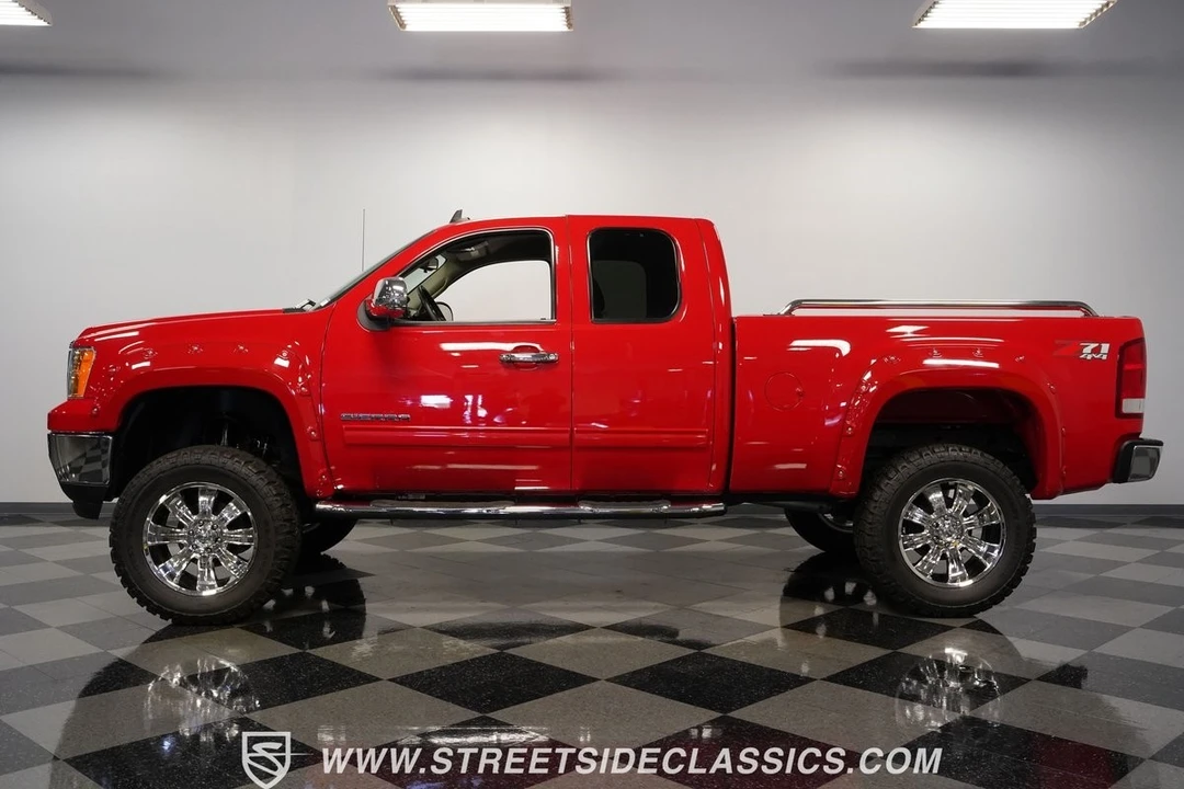 2011 GMC Sierra 3rd Gen - Image 3 of 12