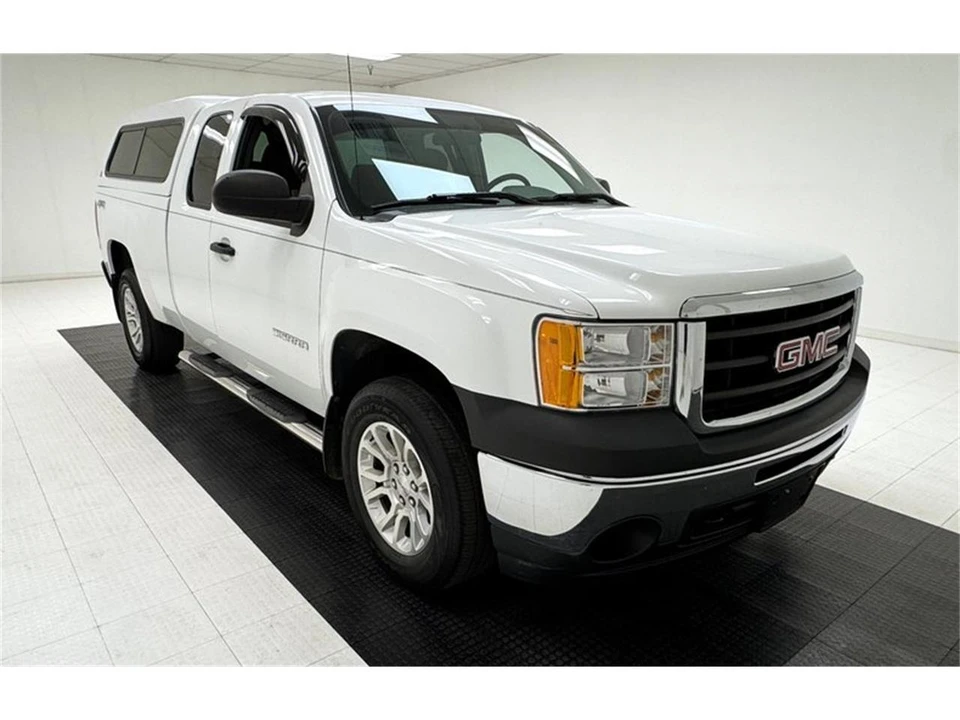 2011 GMC Sierra 3rd Gen - Image 7 of 31
