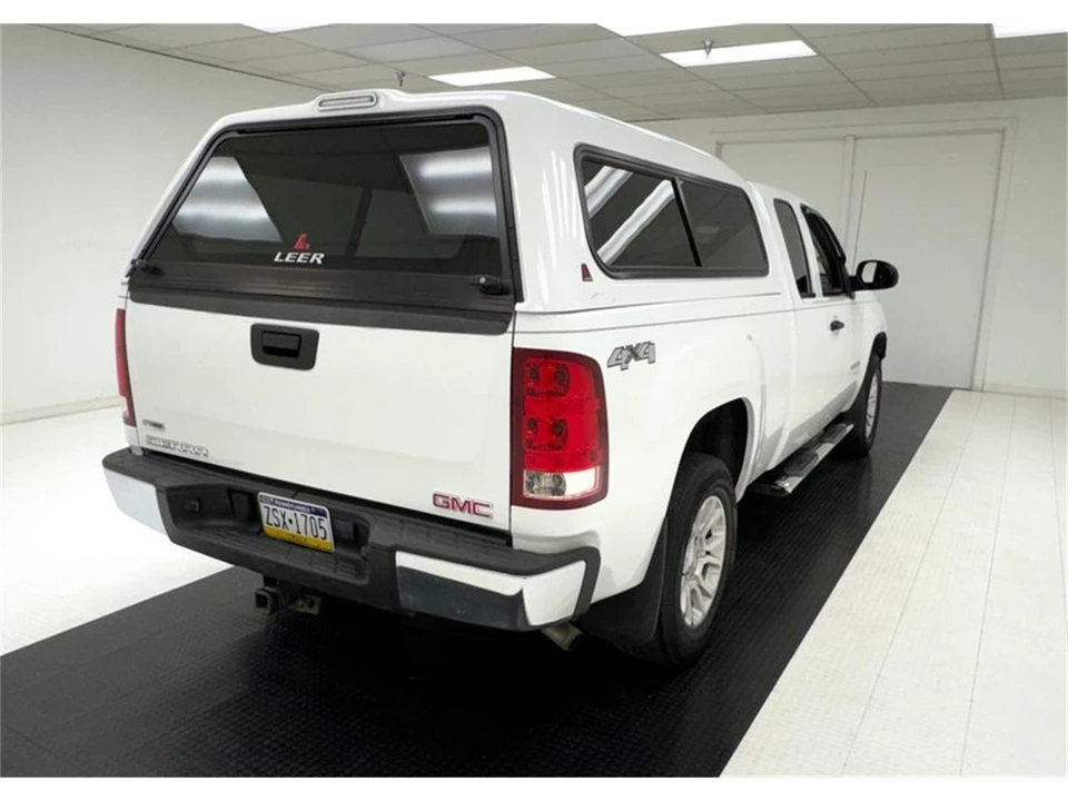 2011 GMC Sierra 3rd Gen - Image 5 of 31