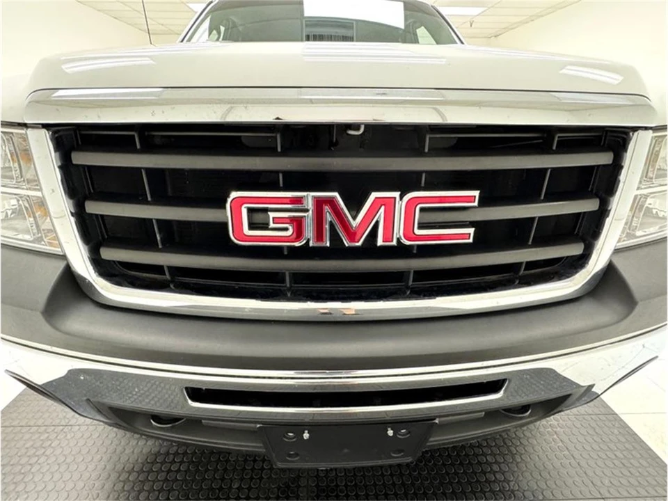 2011 GMC Sierra 3rd Gen - Image 9 of 31