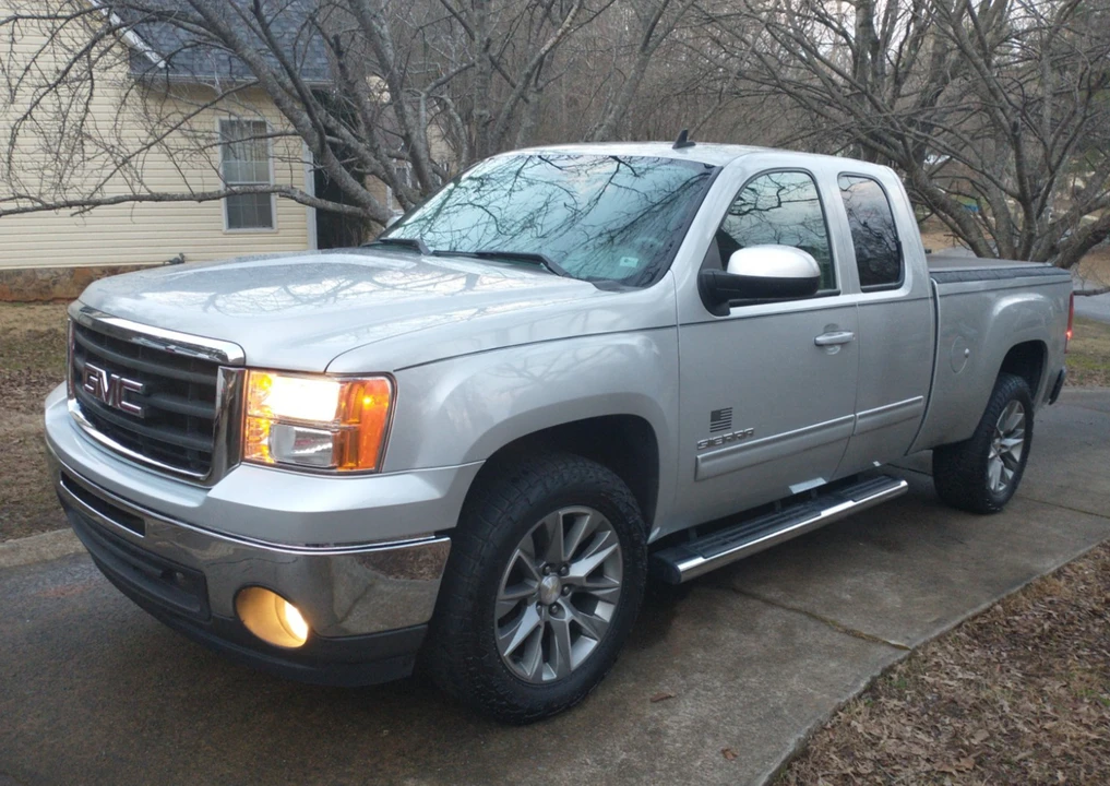 2011 GMC Sierra 3rd Gen - Image 4 of 21