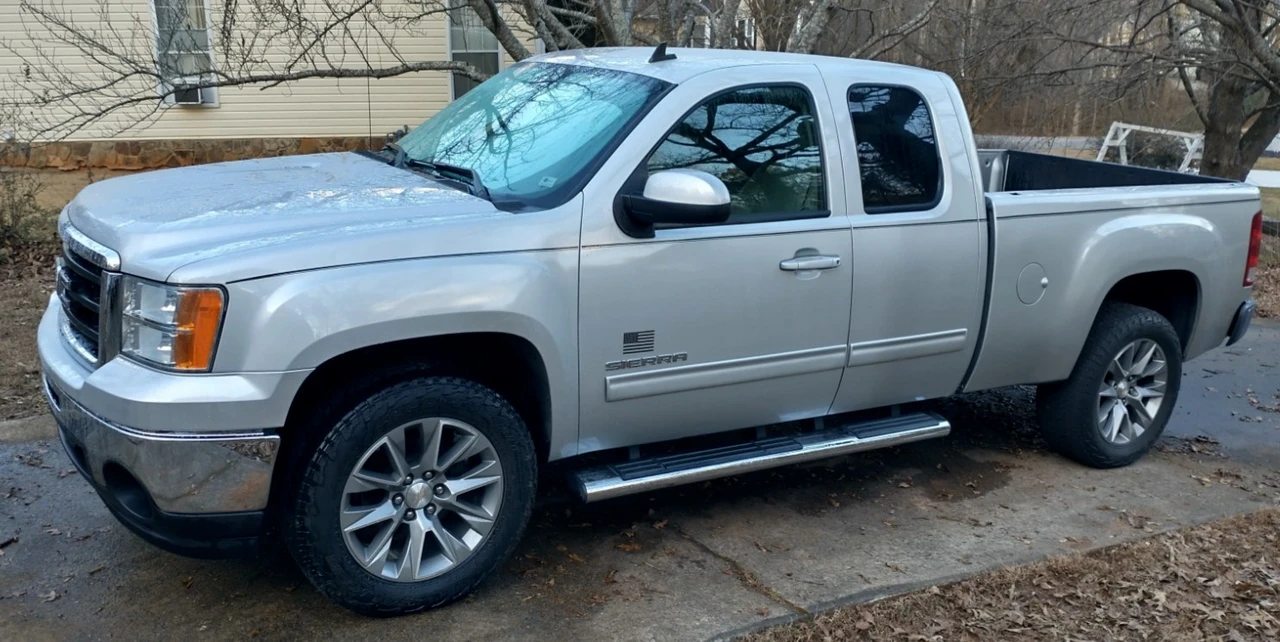 2011 GMC Sierra 3rd Gen - Image 3 of 21