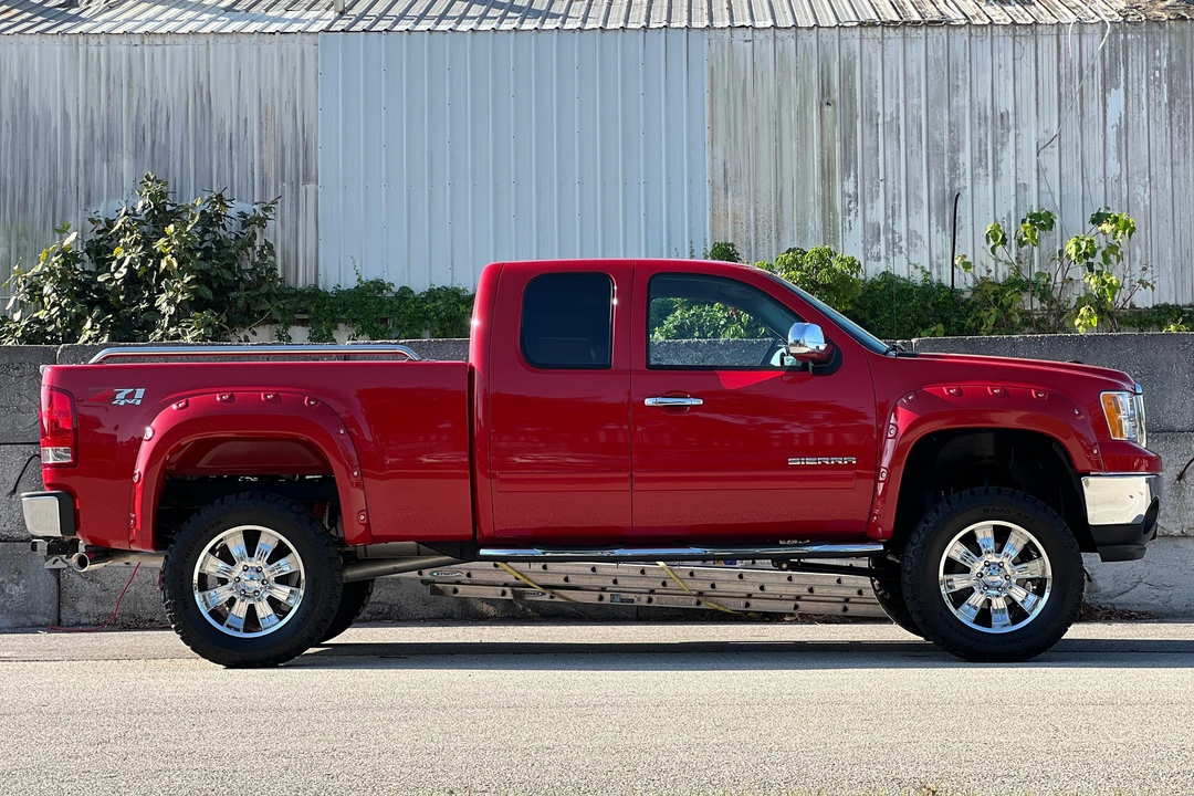2011 GMC Sierra 3rd Gen - Image 3 of 16