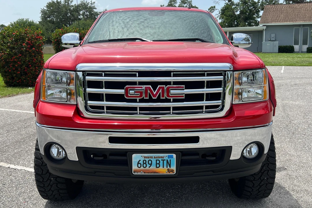 2011 GMC Sierra 3rd Gen - Image 2 of 16