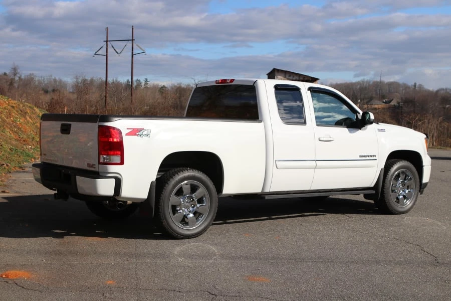 2011 GMC Sierra 3rd Gen - Image 3 of 31