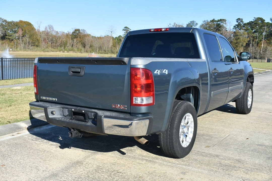 2011 GMC Sierra 2nd Gen - Image 4 of 12