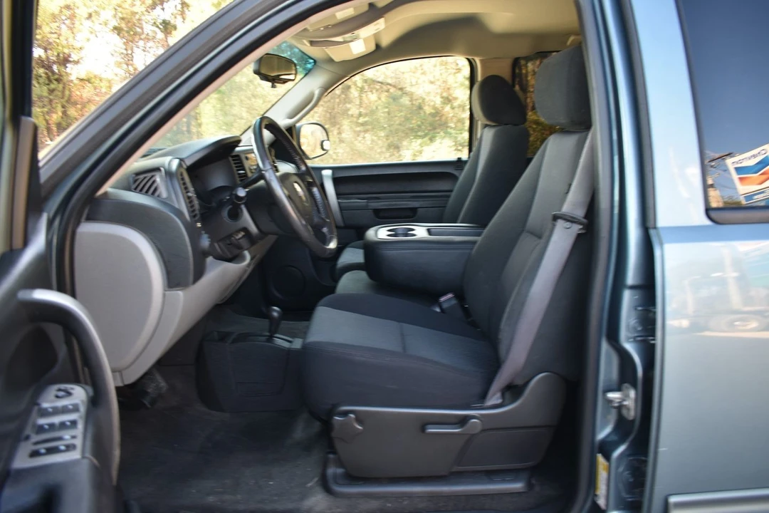 2011 GMC Sierra 2nd Gen - Image 10 of 12