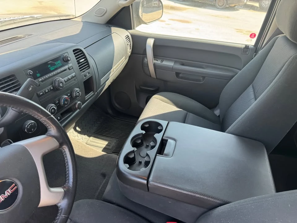 2011 GMC Sierra 3rd Gen - Image 7 of 15
