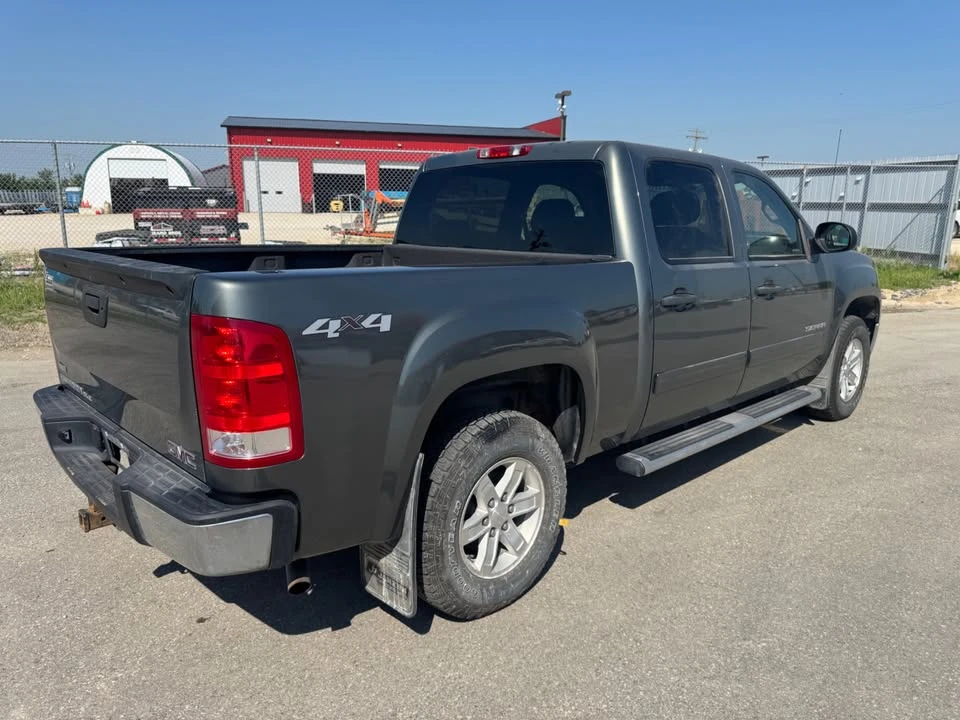 2011 GMC Sierra 3rd Gen - Image 4 of 15