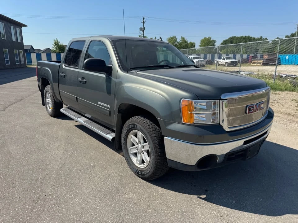 2011 GMC Sierra 3rd Gen - Image 2 of 15