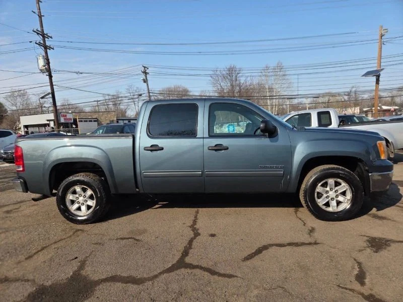 2011 GMC Sierra 3rd Gen - Image 3 of 12