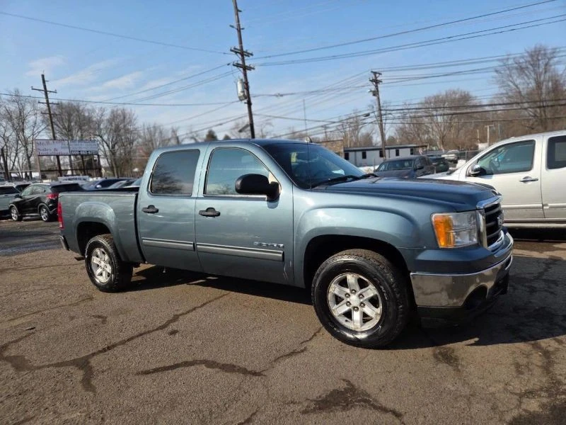 2011 GMC Sierra 3rd Gen - Image 2 of 12