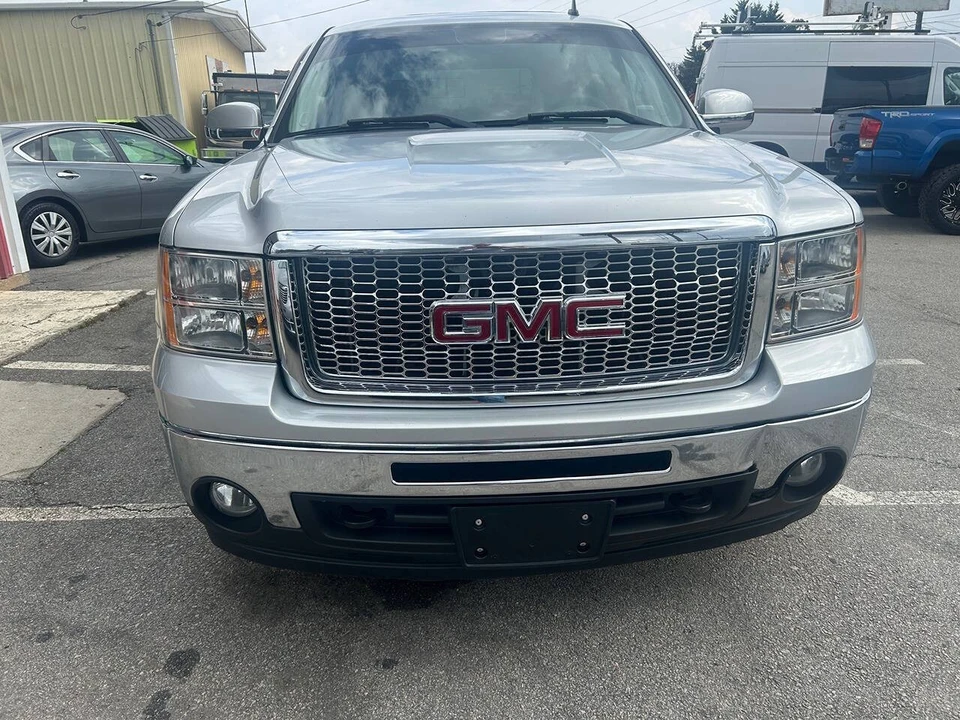 2011 GMC Sierra 3rd Gen - Image 11 of 31