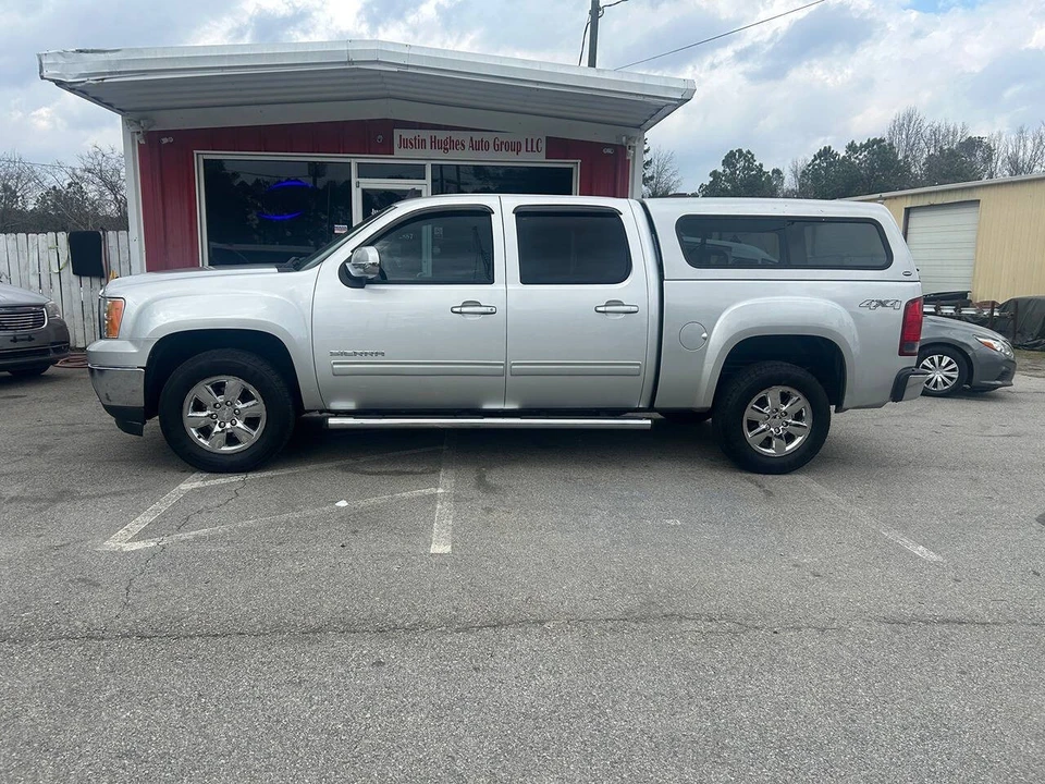 2011 GMC Sierra 3rd Gen - Image 2 of 31