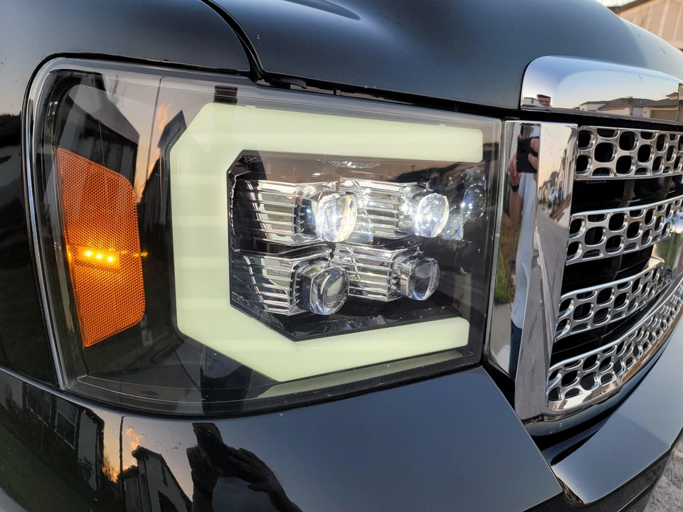 2011 GMC Sierra Heavy Duty 3rd Gen - Image 9 of 31