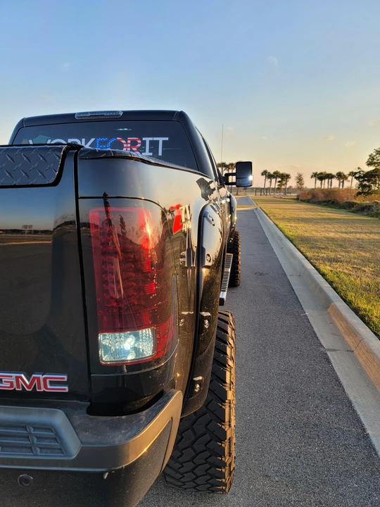 2011 GMC Sierra Heavy Duty 3rd Gen - Image 18 of 31