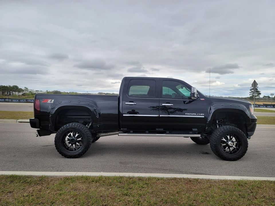 2011 GMC Sierra Heavy Duty 3rd Gen - Image 8 of 31