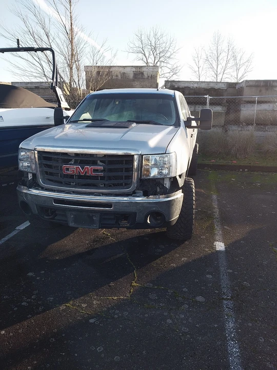 2011 GMC Sierra 2nd Gen - Image 2 of 10