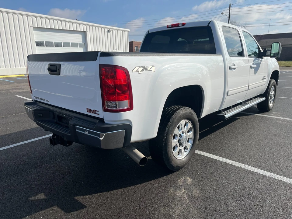 2011 GMC Sierra 3rd Gen - Image 4 of 21