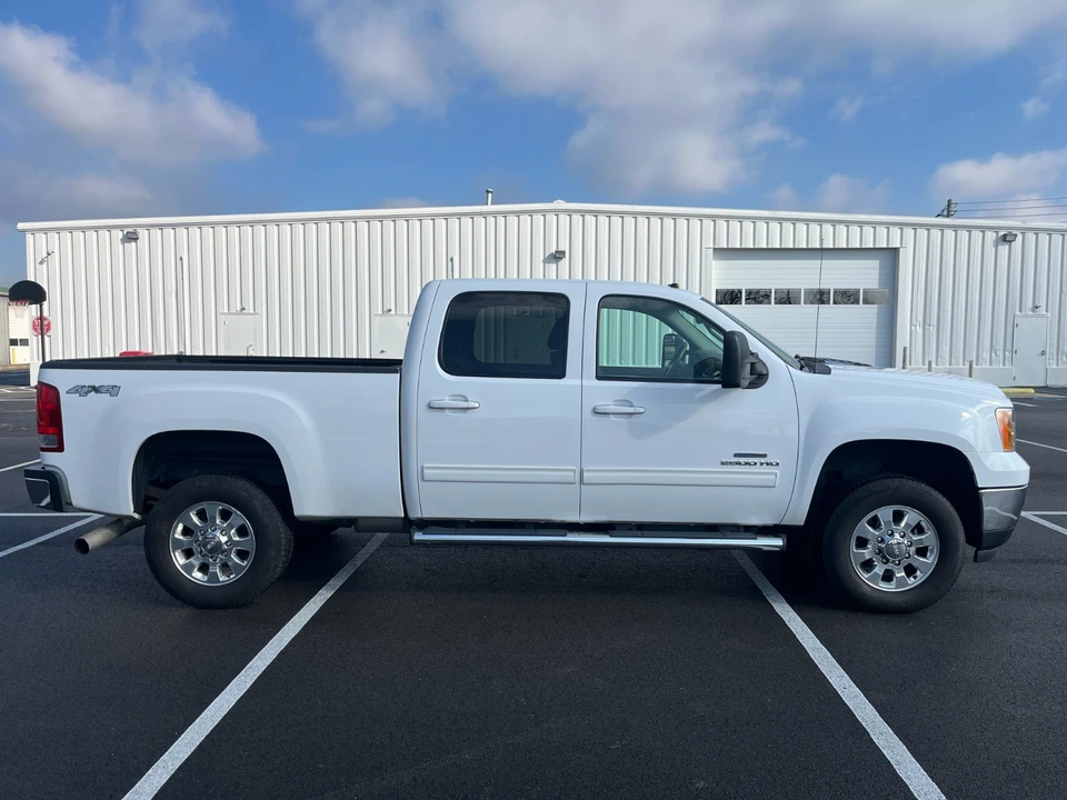 2011 GMC Sierra 3rd Gen - Image 3 of 21