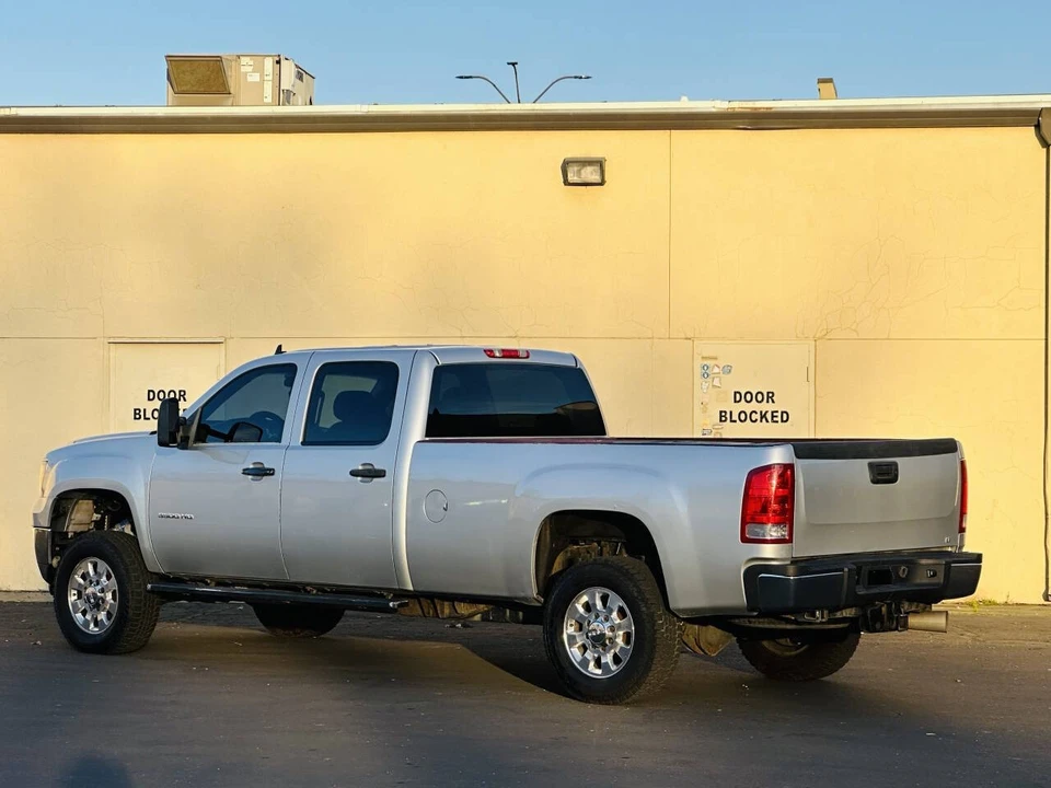 2011 GMC Sierra Heavy Duty 3rd Gen - Image 5 of 21