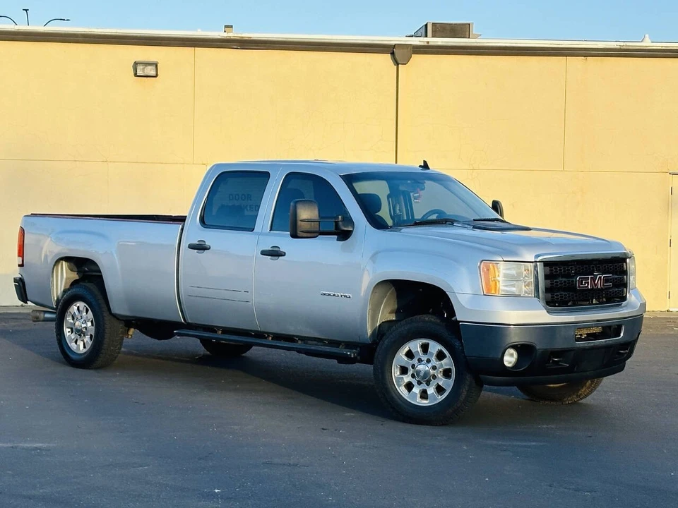 2011 GMC Sierra Heavy Duty 3rd Gen - Image 3 of 21
