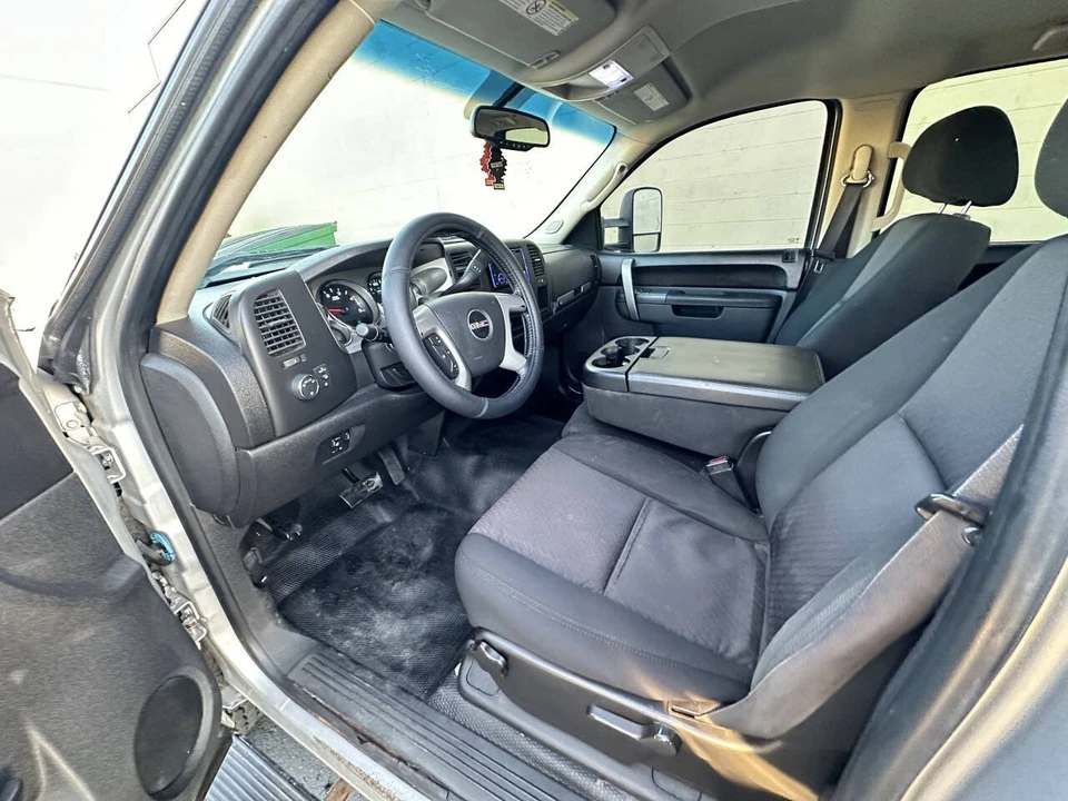 2011 GMC Sierra Heavy Duty 3rd Gen - Image 11 of 21