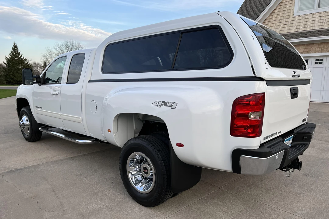 2011 GMC Sierra Heavy Duty 3rd Gen - Image 4 of 31