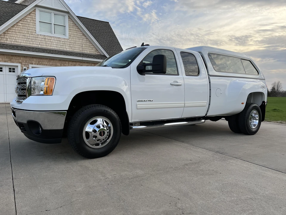 2011 GMC Sierra Heavy Duty 3rd Gen - Image 14 of 31