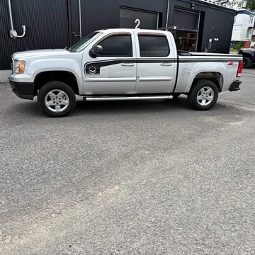 2011 GMC Sierra Classic 1500 Crew Cab
