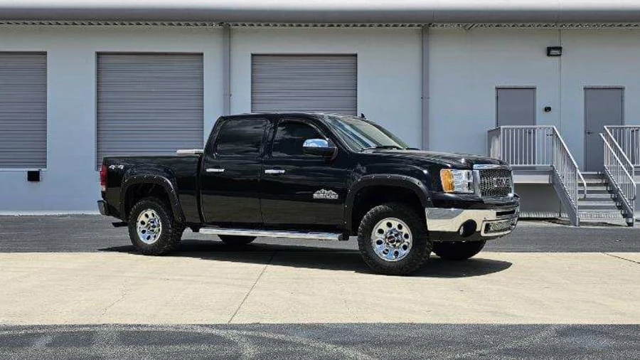 2011 GMC Sierra 3rd Gen - Image 3 of 9