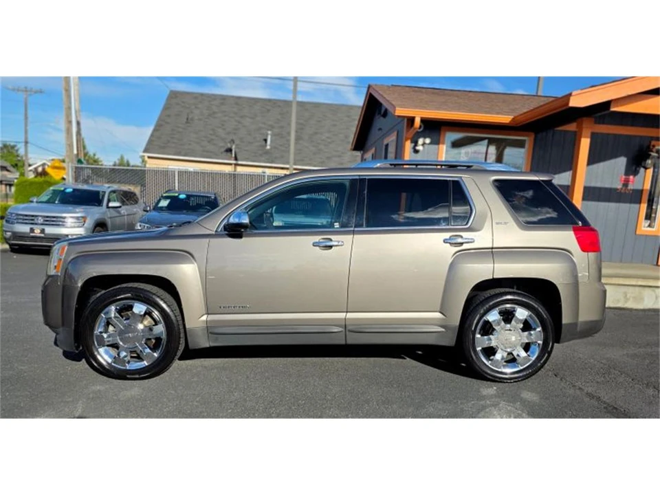 2011 GMC Terrain - Image 2 of 21