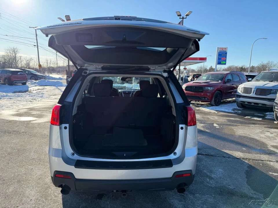 2011 GMC Terrain - Image 13 of 21